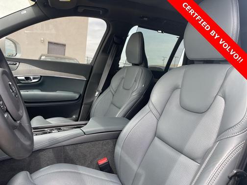 2023 Volvo XC90 B6 Ultimate 7-Seater
