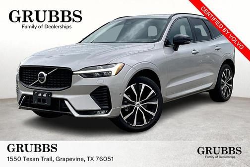 2023 Volvo XC60 B5 Ultimate Dark Theme