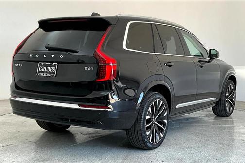 2025 Volvo XC90 B6 Plus 7-Seater
