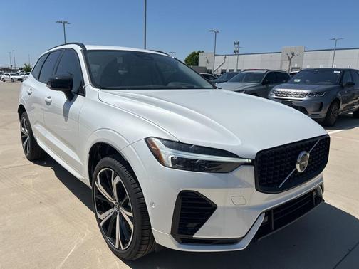 2025 Volvo XC60 Plug-In Hybrid T8 Ultra