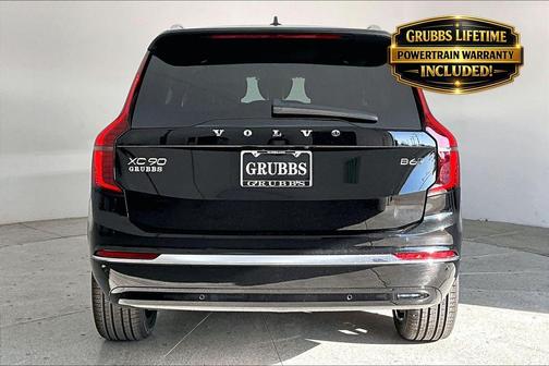 Onyx Black Metallic 2026 Volvo XC90 B6 Ultra 7-Seater