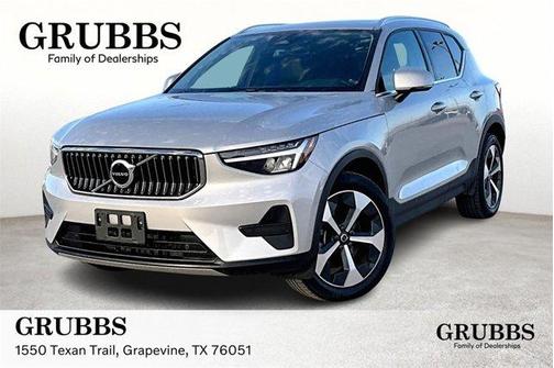 2024 Volvo XC40 CORE THEME