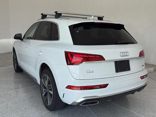 2024 Audi Q5 45 S line quattro Premium