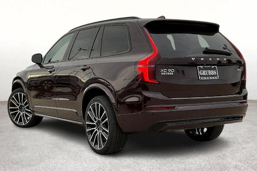 2026 Volvo XC90 B6 Ultra Dark Theme 7-Seater