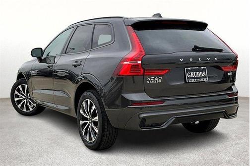2025 Volvo XC60 B5 Core