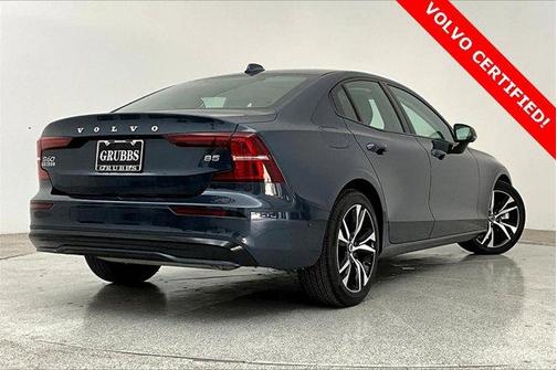 2025 Volvo S60 B5 Plus