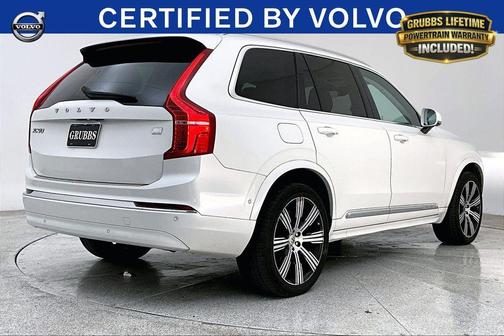 Crystal White 2023 Volvo XC90 Recharge Plug-In Hybrid T8 Plus Bright Theme 7 Passenger