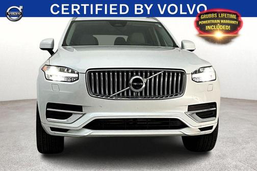 Crystal White 2023 Volvo XC90 Recharge Plug-In Hybrid T8 Plus Bright Theme 7 Passenger