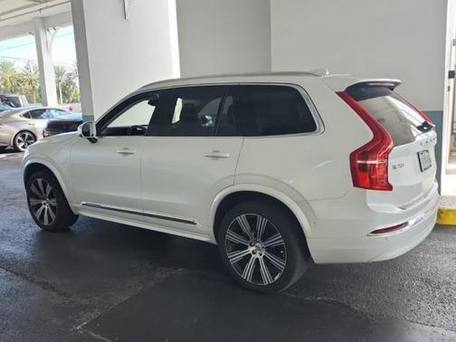 2023 Volvo XC90 Recharge Plug-In Hybrid T8 Plus Bright Theme 7 Passenger