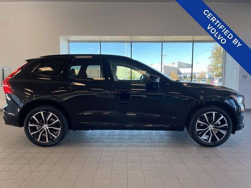 2025 Volvo XC60 B5 Plus