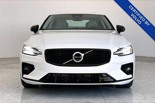 2025 Volvo S60 B5 Plus