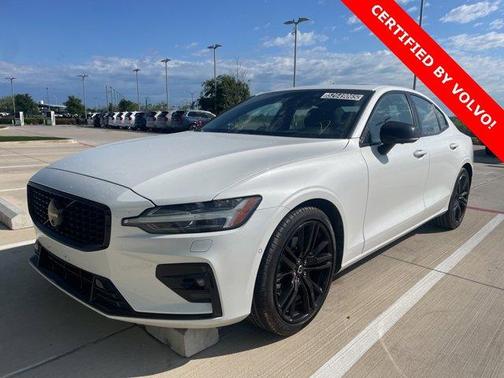 2024 Volvo S60 B5 Plus Black Edition