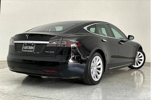2020 Tesla Model S Long Range