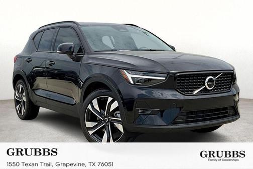 2026 Volvo XC40 B5 Ultra