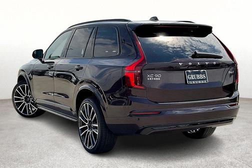 2026 Volvo XC90 B6 Ultra Dark Theme 7-Seater