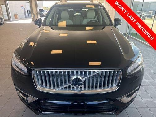 2025 Volvo XC90 B6 Plus 7 Passenger
