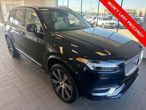 2025 Volvo XC90 B6 Plus 7 Passenger