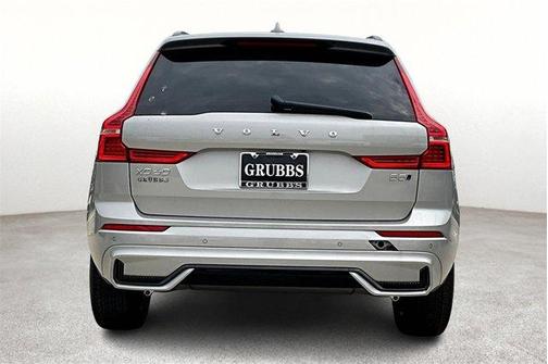 2025 Volvo XC60 B5 Core