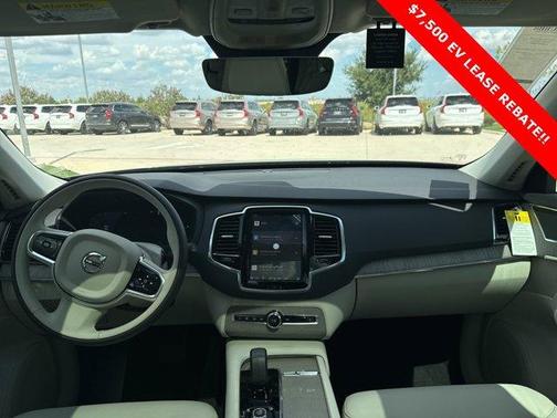 2025 Volvo XC90 Plug-In Hybrid T8 Plus 7-Seater