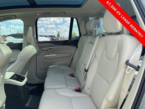 2025 Volvo XC90 Plug-In Hybrid T8 Plus 7-Seater