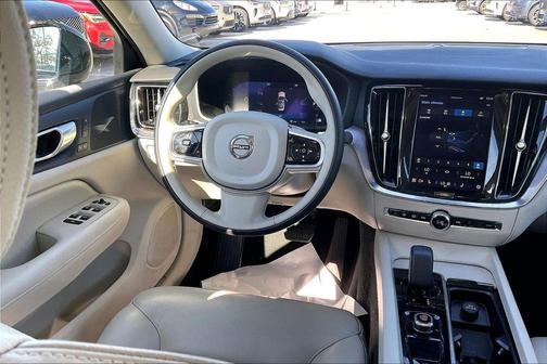 2024 Volvo S60 B5 Core Dark Theme