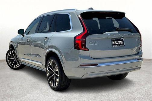 2025 Volvo XC90 B5 Plus 7-Seater