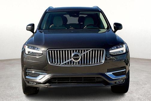 2024 Volvo XC90 B6 Plus Bright Theme 7-Seater