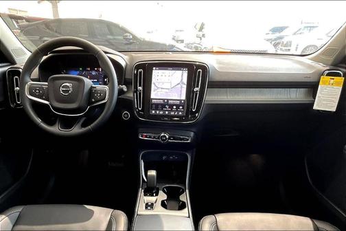 2026 Volvo XC40 B4 Core