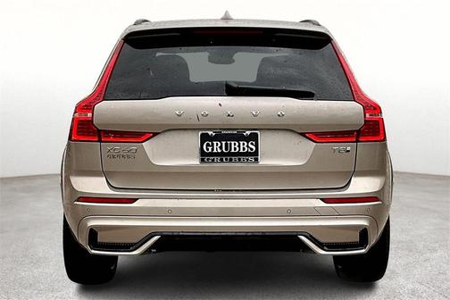 2025 Volvo XC60 Plug-In Hybrid T8 Ultra