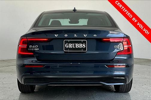 2025 Volvo S60 B5 Plus