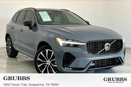 2023 Volvo XC60 B5 Plus Dark Theme
