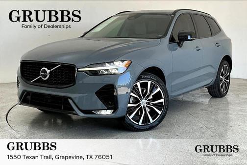 2023 Volvo XC60 B5 Plus Dark Theme