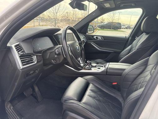 2023 BMW X5 sDrive40i