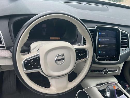 2024 Volvo XC90 B6 Plus Bright Theme 7-Seater