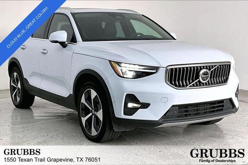 Light Blue 2025 Volvo XC40 B5 Plus Bright Theme