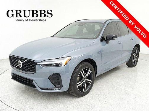 2022 Volvo XC60 B5 R-Design