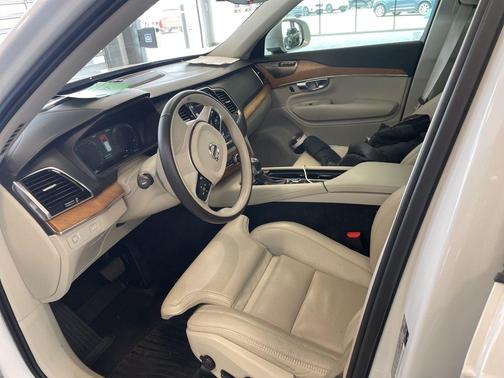 2020 Volvo XC90 T6 Inscription 6 Passenger