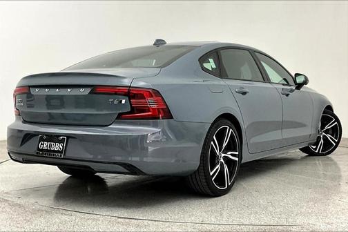 2021 Volvo S90 T6 R-Design