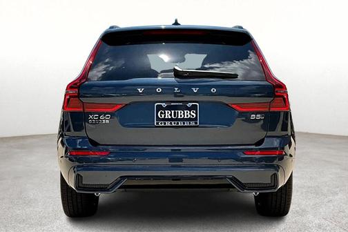 2026 Volvo XC60 B5 Plus