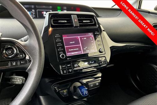 2022 Toyota Prius L
