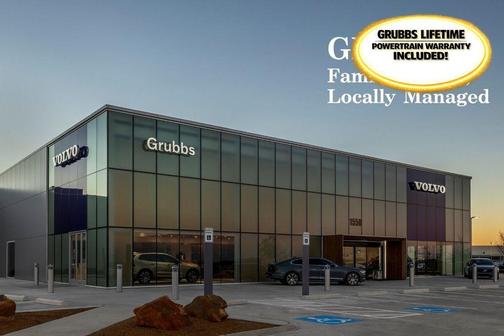 Bright 2026 Volvo XC60 B5 Plus