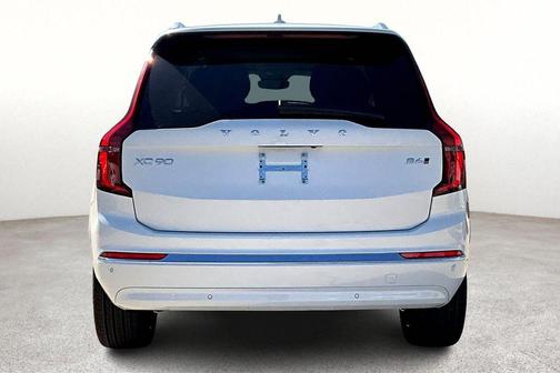 2026 Volvo XC90 B6 Ultra Dark Theme 6-Seater