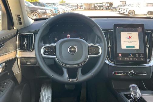 2025 Volvo XC90 B6 Plus 7-Seater