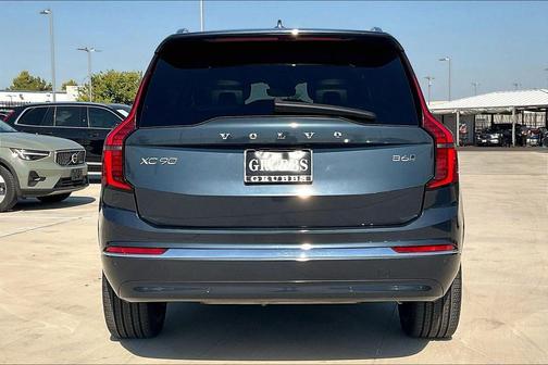 2025 Volvo XC90 B6 Plus 7-Seater