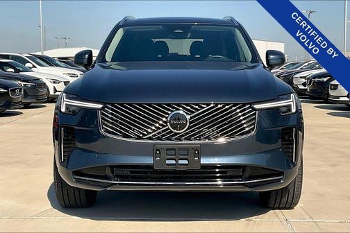 2025 Volvo XC90 B6 Plus 7-Seater