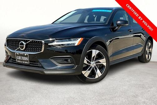 2024 Volvo V60 Cross Country B5 Plus
