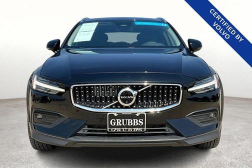 2024 Volvo V60 Cross Country B5 Plus