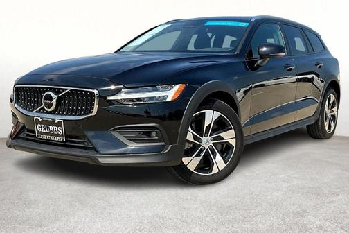 2024 Volvo V60 Cross Country B5 Plus