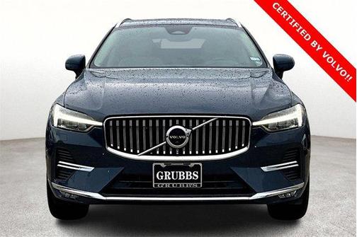2023 Volvo XC60 B5 Plus Bright Theme