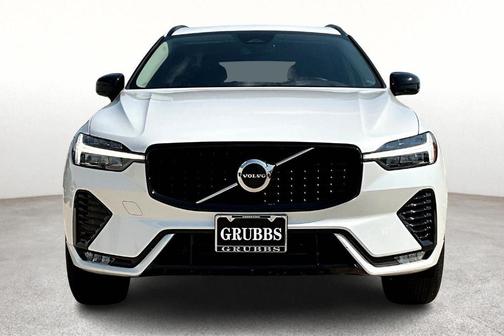 2025 Volvo XC60 B5 Core